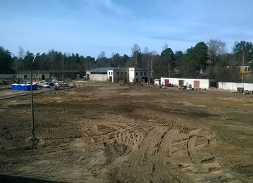 场地面积10000 平方米, 10,000 sqm