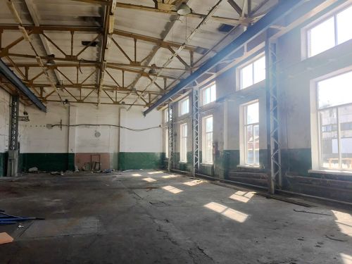 Производственный цех с конторскими площадями 